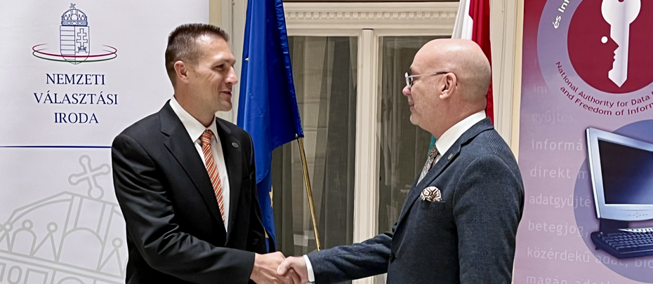 Az adatvédelem erősítéséért együttműködési megállapodást kötött az NVI és a NAIH